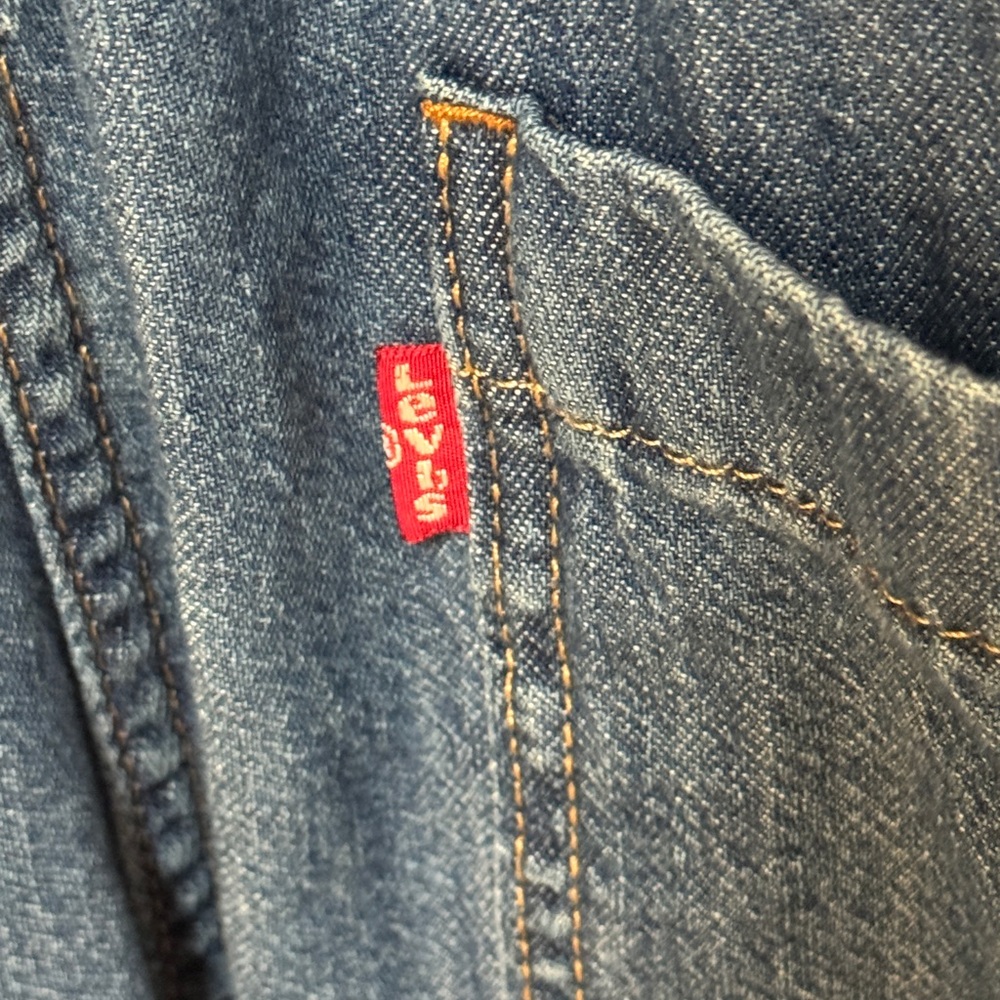 Levi's Women’s Blue Denim Jumpsuit NWT - Picture 8 of 8